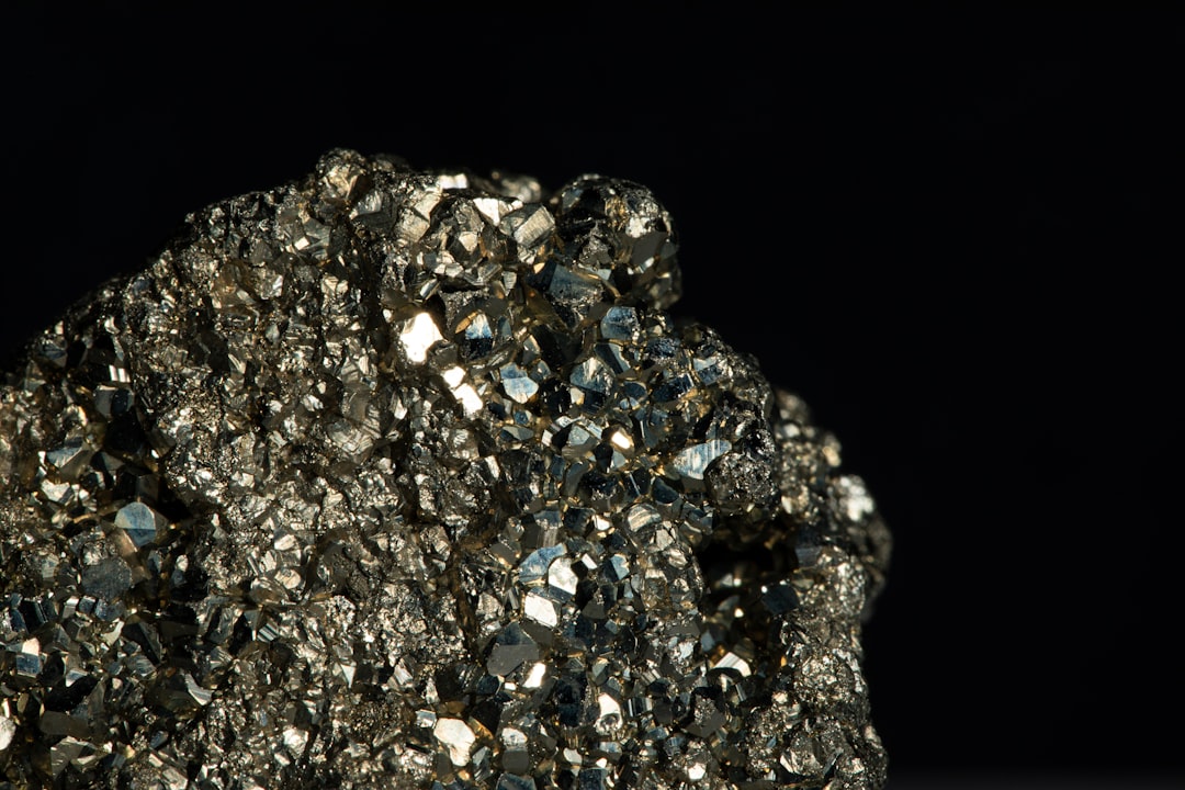 Unveiling the Beauty of Geode Jewellery: A Unique Fashion Trend