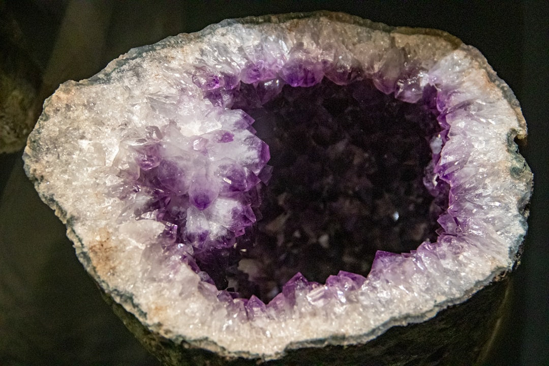 Caring for Your Geode Jewelry: A Sparkling Guide to Maintenance and Preservation