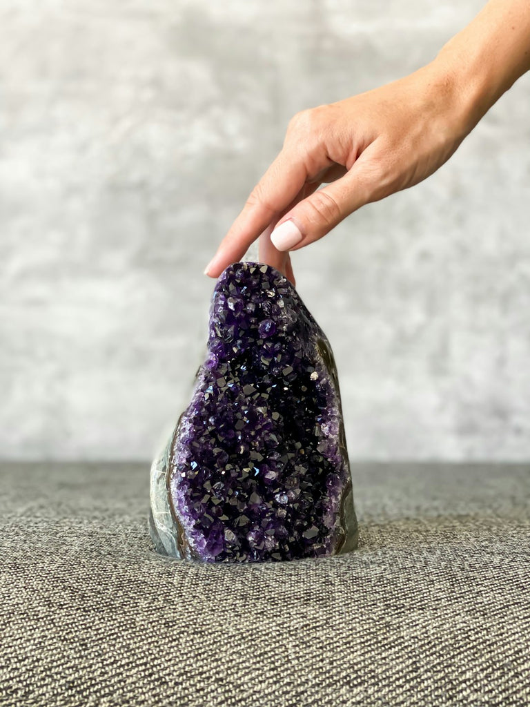 Elevate Your Wedding Style with Stunning Geode Jewelry