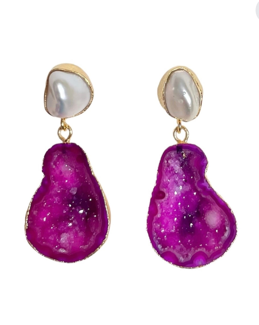 The Pearl Rocks Pink Earrings