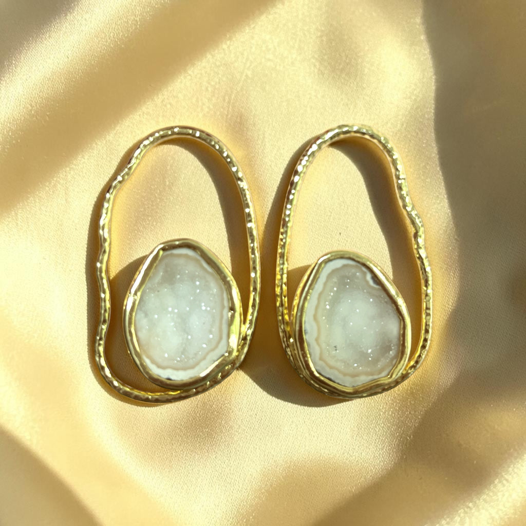Cream Rock Drops Earrings