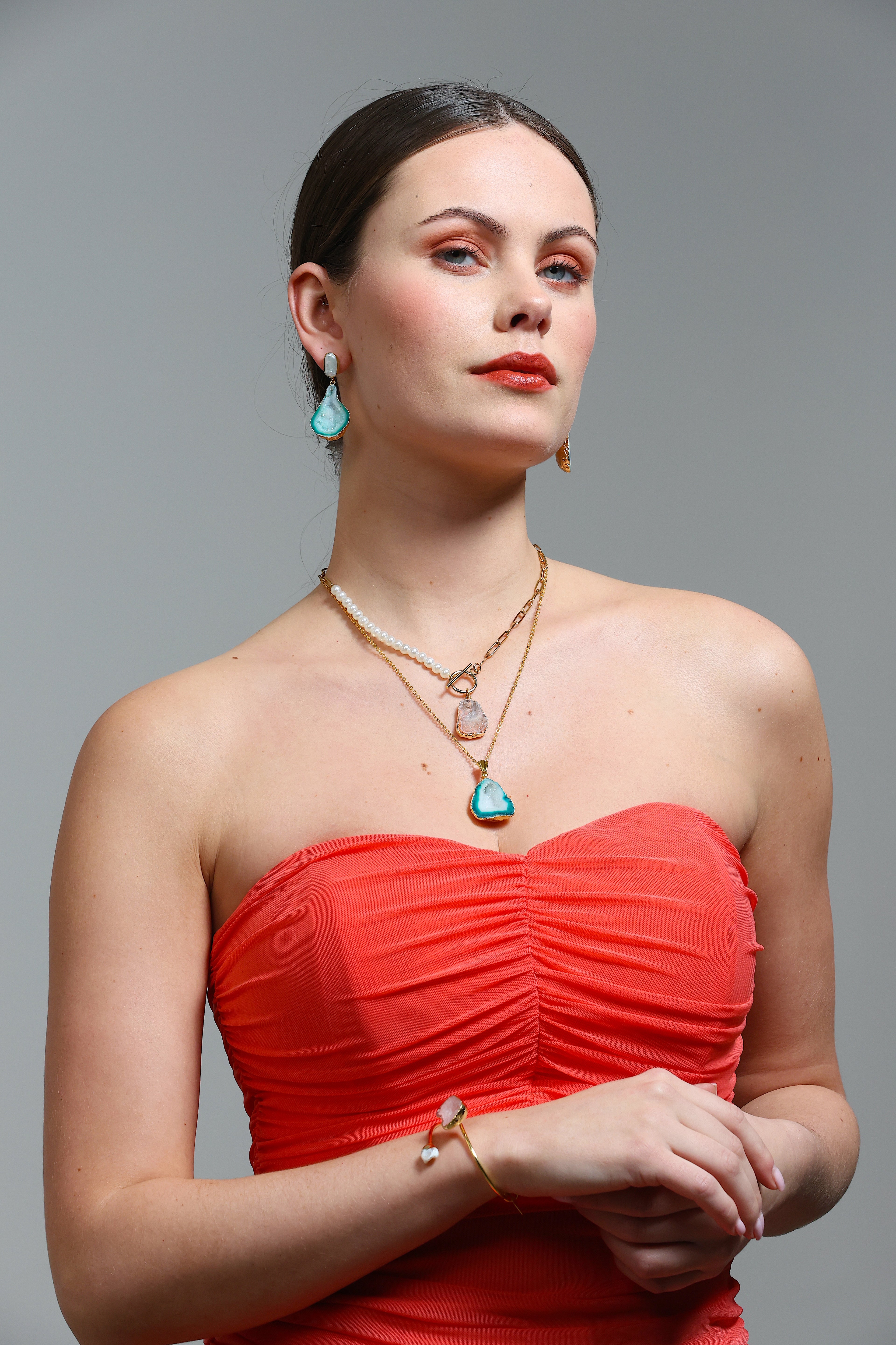 The Pearl Rocks Peach Chain