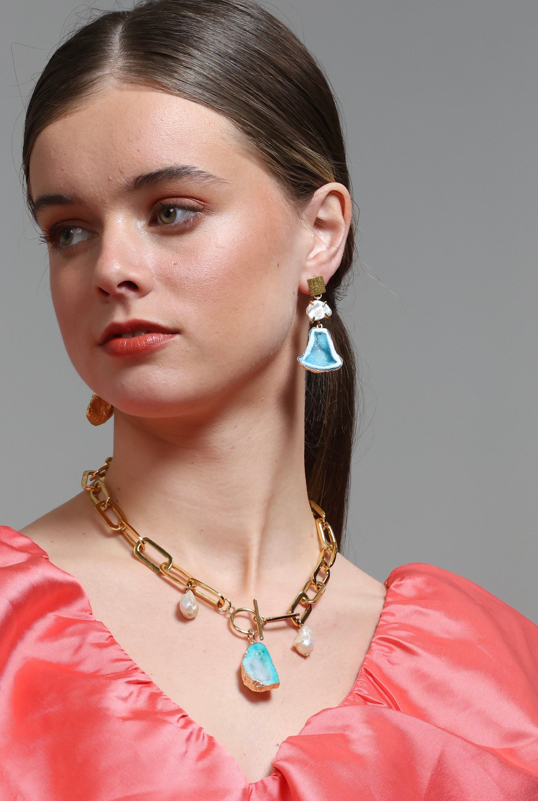 The Pearl Rocks Aqua Necklace