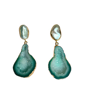 The Pearl Rocks Green Earrings