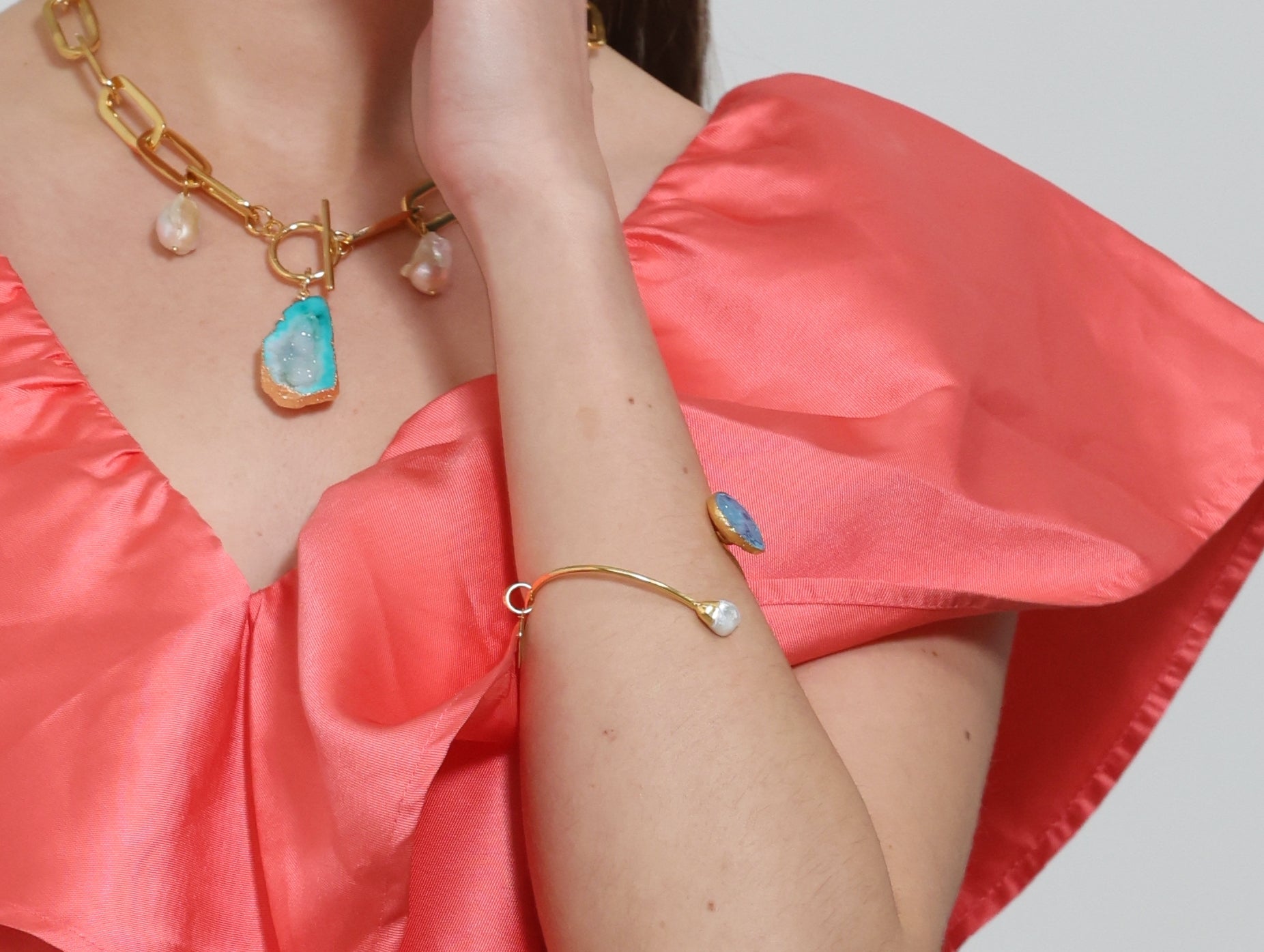 The Pearl Rocks Aqua Necklace