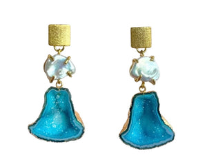 The Pearl Rocks Aqua Earrings