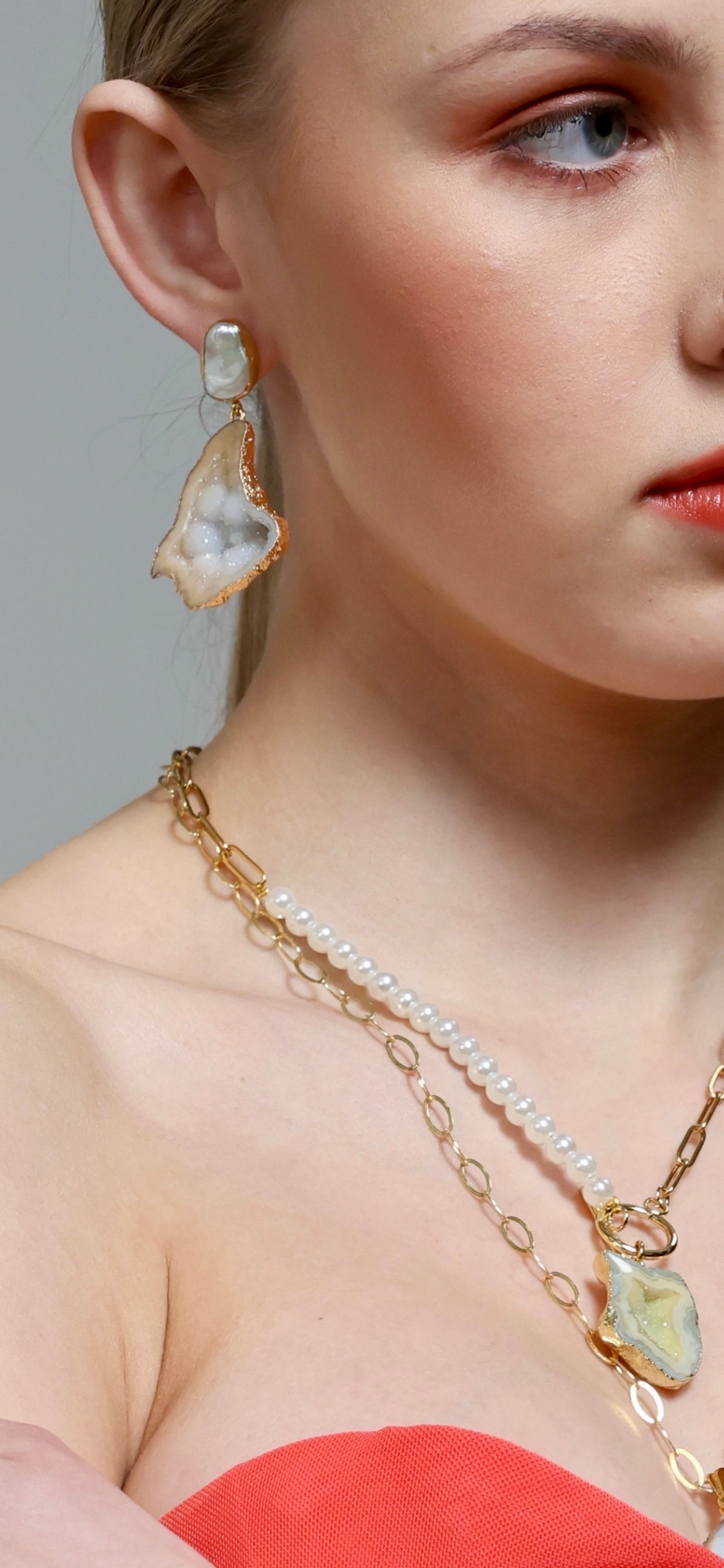 The Pearl Rocks Yellow Earrings